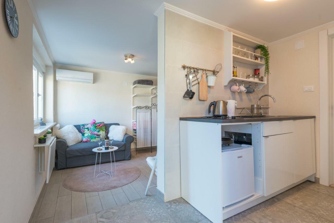 Brand New Studio With Terrace & Parking Dubrovnik Eksteriør billede