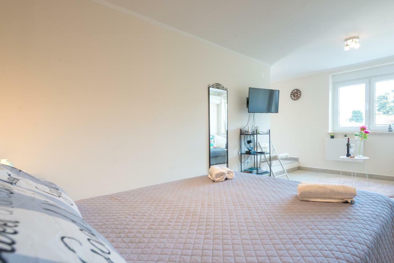 Brand New Studio With Terrace & Parking Dubrovnik Eksteriør billede